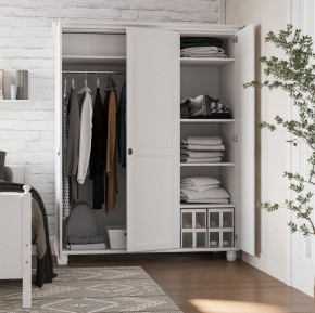 Шкаф 30 Вествик трёхдверный, массив сосны, цвет белый в Лесном - lesnoy.ok-mebel.com | фото 4